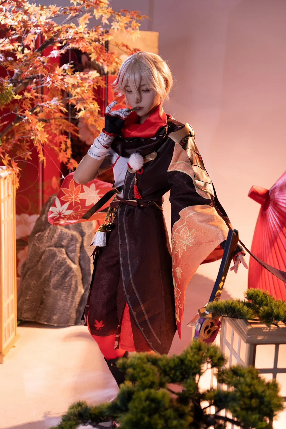 Seya狮砸 - 原神·枫原万叶 [9P-88MB] tg@simisebaisi 【丝足阁】008.webp